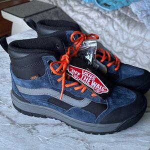 NWT VANS ULTRARANGE EXO HI MTE-1 all weather hightops Blue suede w black m7 w8.5